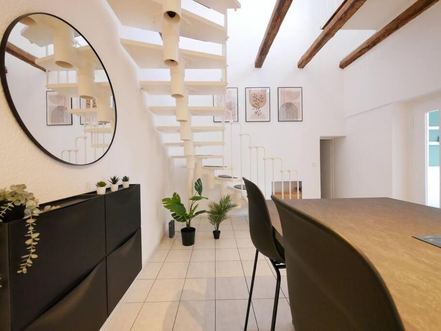 Ferienwohnung 110 M2, Dachterrasse, Kueche, Zentral, Ruhige Lage Paderborn Exterior foto