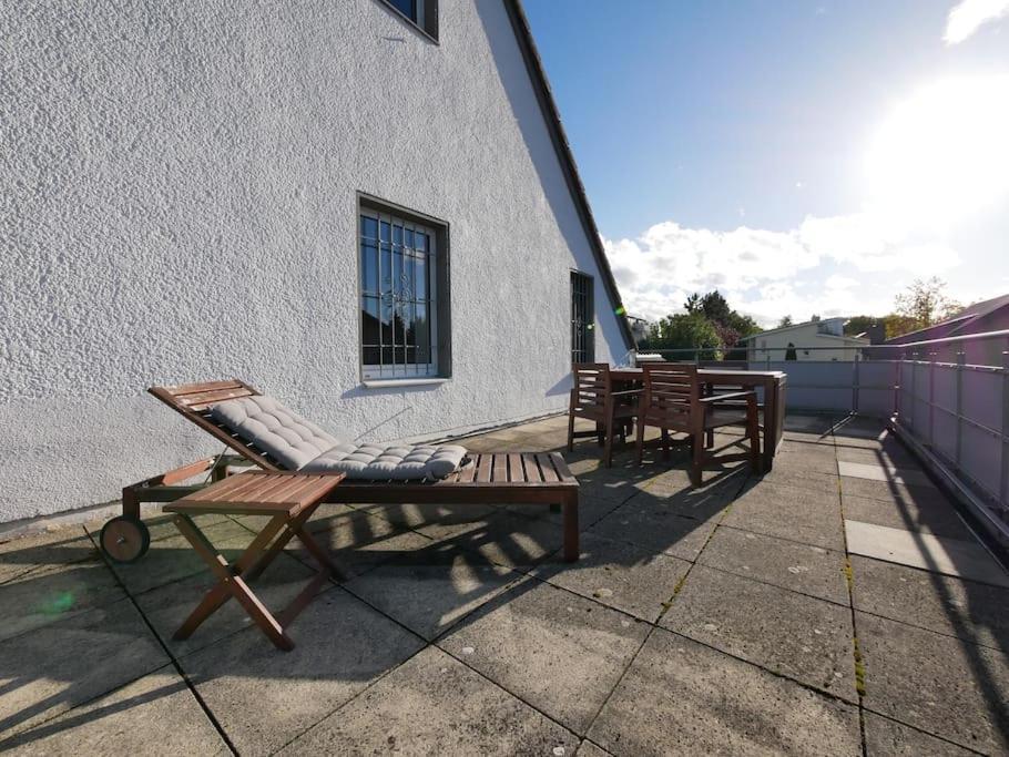 Ferienwohnung 110 M2, Dachterrasse, Kueche, Zentral, Ruhige Lage Paderborn Exterior foto