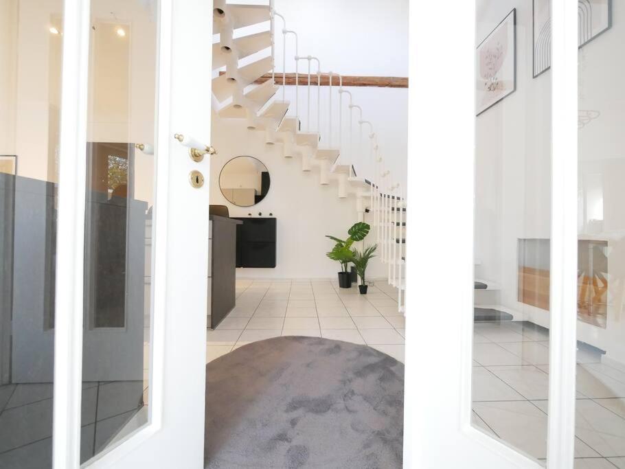 Ferienwohnung 110 M2, Dachterrasse, Kueche, Zentral, Ruhige Lage Paderborn Exterior foto